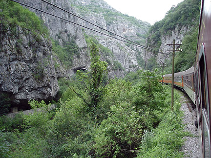 train1-left-side8828