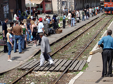 train1-serbian-station8809