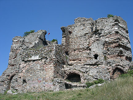 trk1-genovesecastle8970