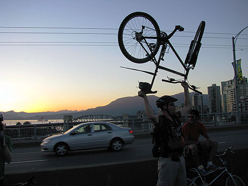 bikelift-solo-sunset_3037