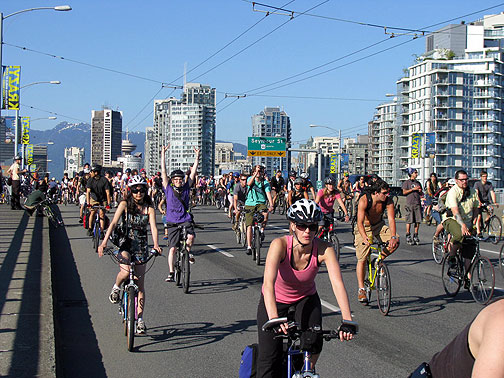 cambie-bridge-arms-up_2882