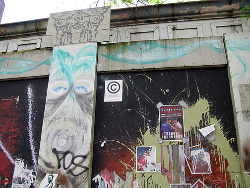 copyright-sign-on-wall_2711