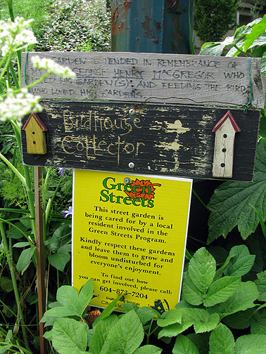 green-streets-sign_2700
