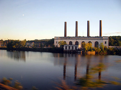moon-and-powerhouse-on-mohawk-river_3888