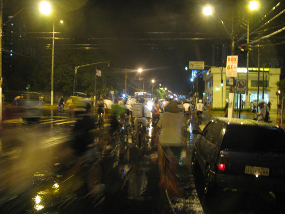 best-night-shot-cm-belem_6756 Under steady rain, 100 cyclists took to the streets of Belem in the first Bicicletada in the Amazon!