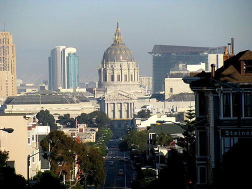 city-hall-and-new-bldgs_6244 SF City Hall from Fulton Street next to Alamo Square. Federal Bldg to right and new turquoise hotel at 5th and Howard to left.