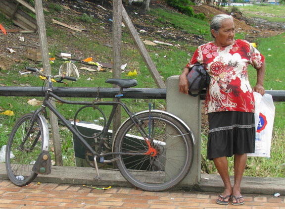parked-bike-and-old-woman_7050 Is it hers?
