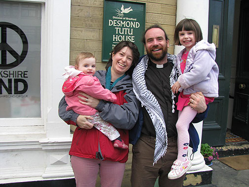family-portrait_8666 Angela, Cat, Chris, and Clara Howson, my amazing Bradford hosts!