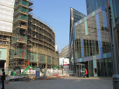modern-construction-across-from-wyndham_8238 The view opposite Wyndham Arcade.