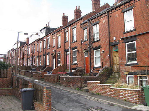 victorian-row-houses-in-leeds_8444 Typical Victorian Row houses in Leeds.