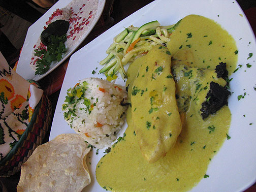 pollo-con-huitlacoche-in-sauza-de-flor-de-calabaza_2197 Pollo con huitlacoche in salsa de flor de calabaza
