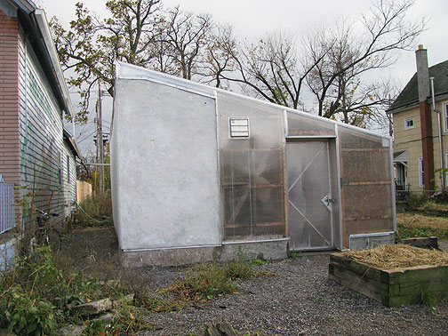 cob-house-fish-farm-at-map_2662 The fish farm is in here, cob-walls and a full facility built for less than $500.