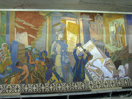 laborers-in-sd-mural_3064 More scenes of victorious social democracy, this in mosaic in big hall.