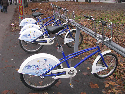 oslo-city-bikes_3002 Like many cities now, Oslo has a public bike program, and we saw a lot of them whizzing around town while we were here, even though they're taking most of the fleet in for the winter.