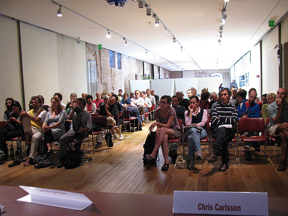 crowd-at-morning-round-table_9618