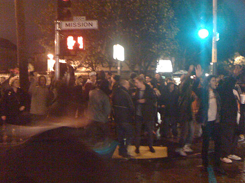 24th-and-Mission-Giants-NLCS-Champs-celebration-on-Mission-Street-2010-050