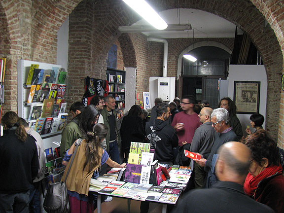Shake-bookshop_9829