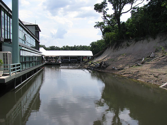 north-side-of-jungle-palace-with-20-foot-dry-banks_0965