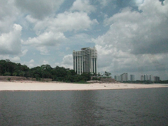 park-view-hotel-from-river_0931