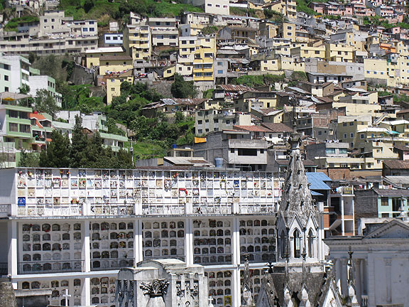 houses-for-the-dead-and-living_2834