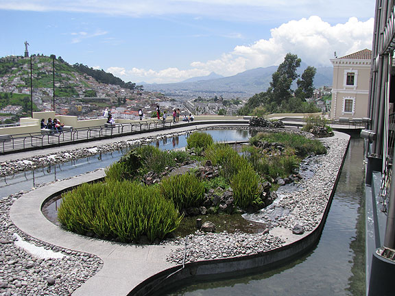 museo-del-agua-w-panecillo-looking-south_2863