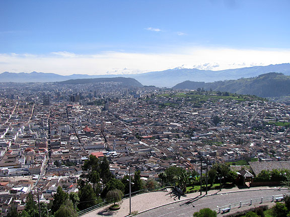 view-from-Panecillo-due-north_2769