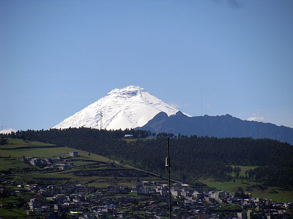 volcano-Cotopaxi-19347-ft_2777