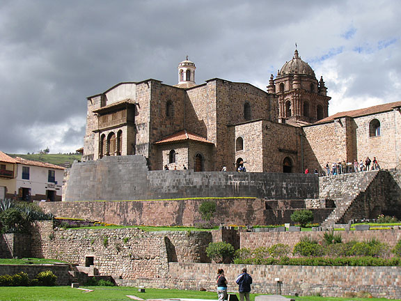 cathedral-on-inca-walls_4514