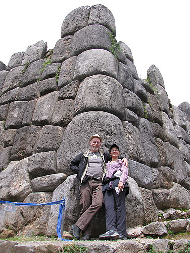 cc-and-adri-in-front-of-corner-of-walls_4564