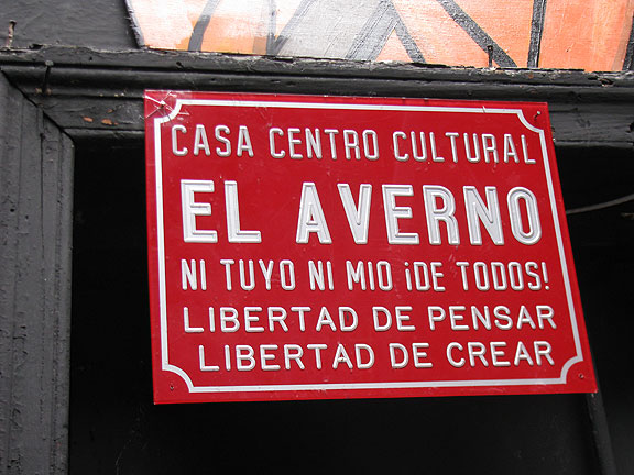 El-Averno-sign_1184