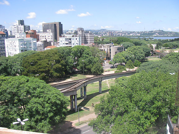 monorail-and-view-from-roof-of-gasometro_5996