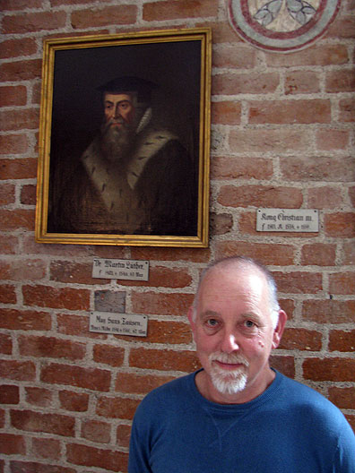 cc-and-hans-tausen-portrait-in-Roskilde_8118