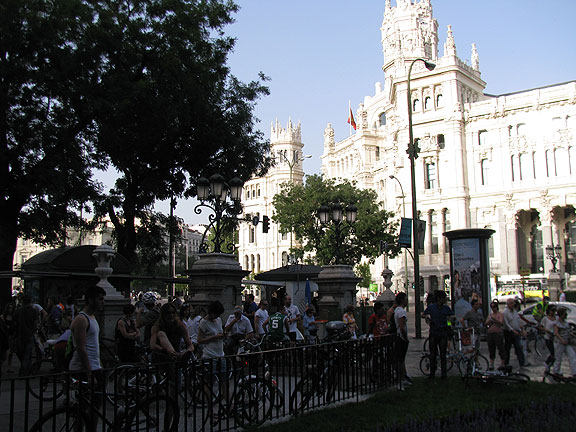 gathering-at-Cibeles_9312