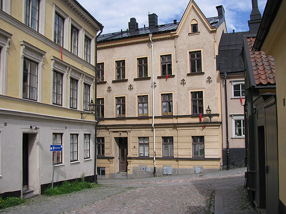 stockholm-red-cloths_9055