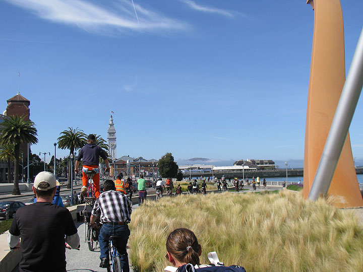 Art-Freak-Bike-Ride_Sept-23-2012_-w-heart-on-bayshore_0299