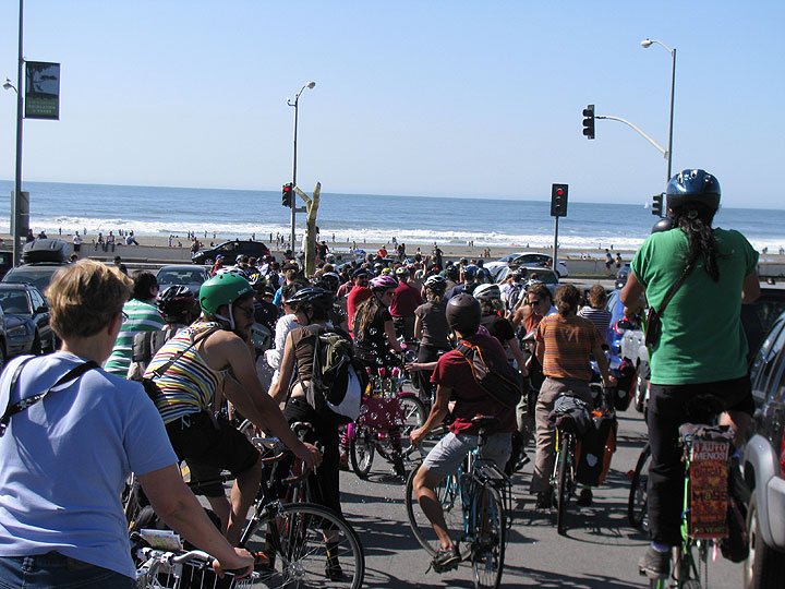 beach-ride_arrival_0593