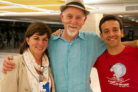 Cassinha on one side, Luis Patricio on the other, at the World Bike Forum.