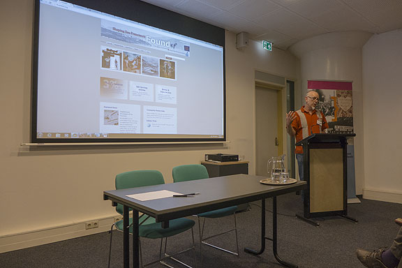 There I am giving the opening presentation on Friday, June 5, at the "Unofficial Histories" conference at the International Institute for Social History.