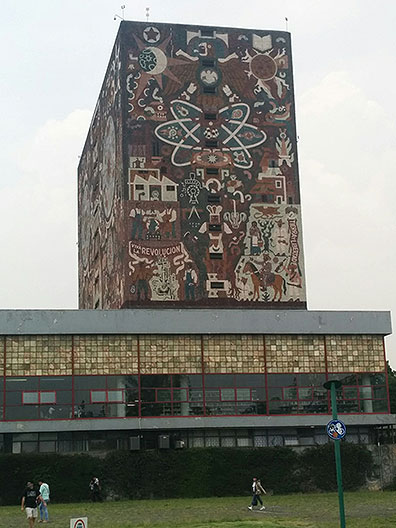 The famous mosaic murals made entirely of natural stone except the blue, which is glass, covering the 1950s UNAM library.